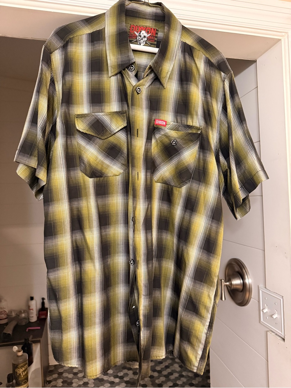DIXXON Short-Sleeve Plaid Button-Down Shirt - Yellow, Black
